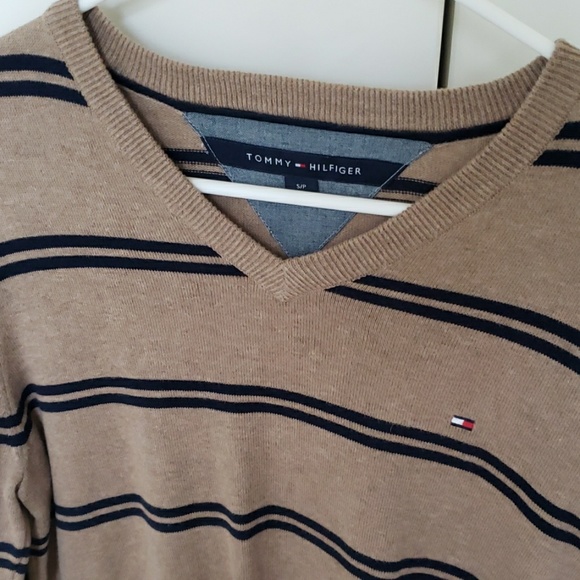 Tommy Hilfiger sweater v neck - Picture 2 of 4
